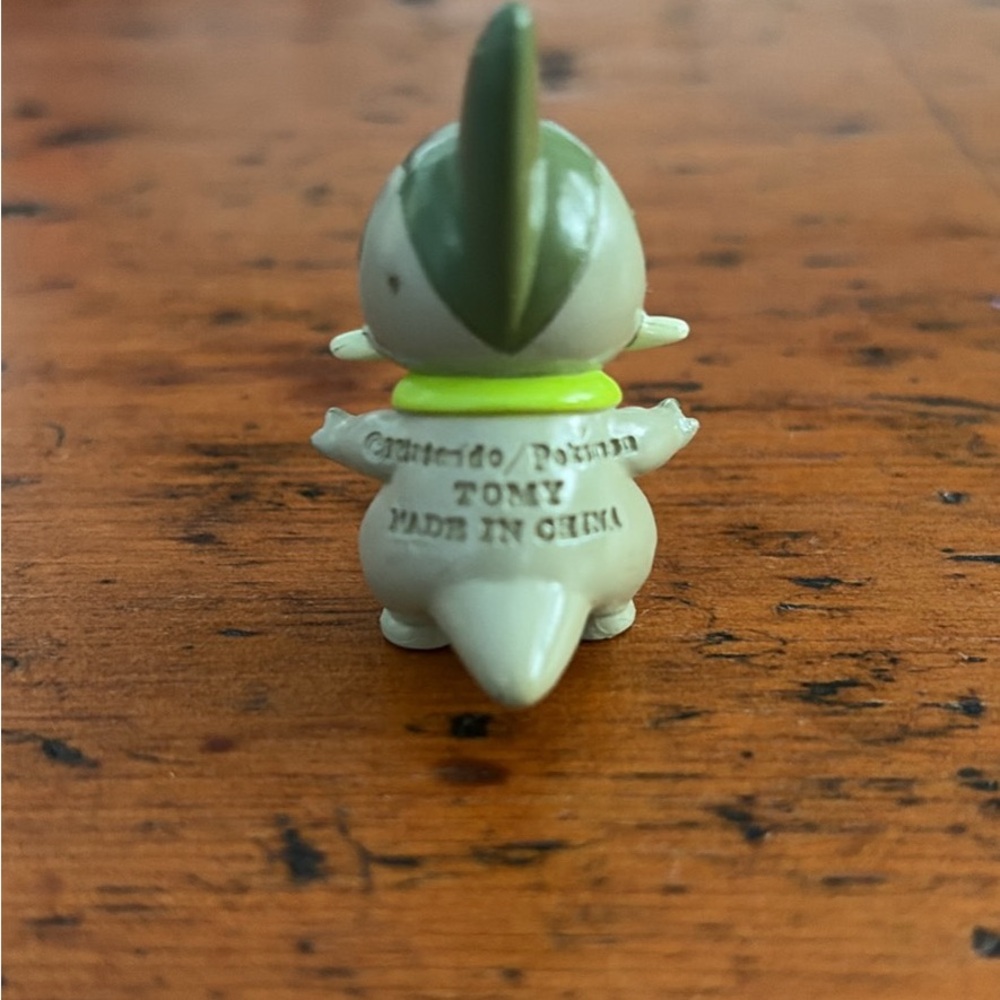 Axew Pokemon Moncolle PVC Figure Tomy Japan Monster Collection Kibago - Picture 3 of 5